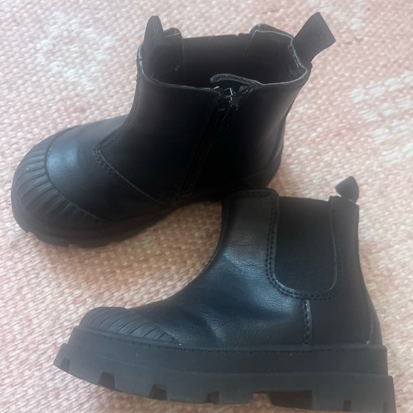 Black toddler rubber tip boot - Picture 1 of 3